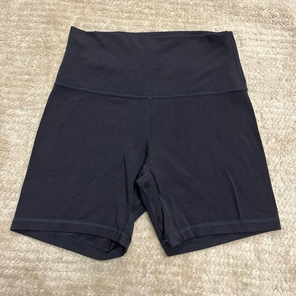Lululemon Align™ High-Rise Short 6" black size 6 square dot